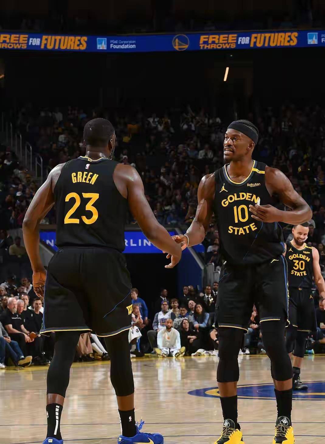 LOLS赛事网站 -关键时刻波特兰开拓者调整名单以备NBA季后赛，状态回暖环节打磨，质疑声仍在，临场指挥获称赞的简单介绍