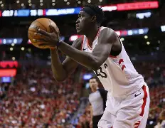 LOLS赛事网站 -太狠了！西亚卡姆在老鹰比赛中势不可挡阿扎伦卡在勇士比赛中败北，梅西在公牛比赛中惊艳表现的简单介绍